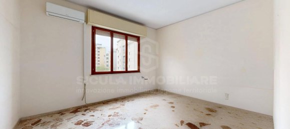 5 rooms Apartment in Palermo, Italy No. 45883 19