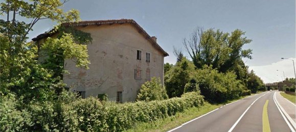 10 rooms House in Modena, Italy No. 145005 3