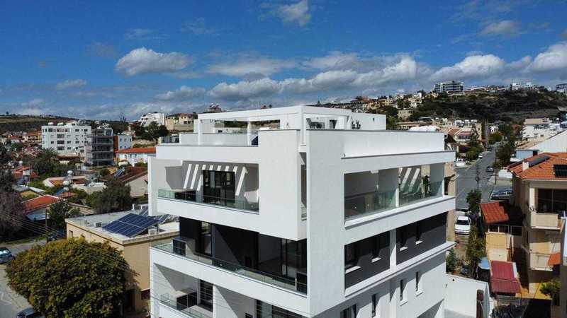 Пентхаус с 2 спальнями в Лимассол, Кипр № 8046