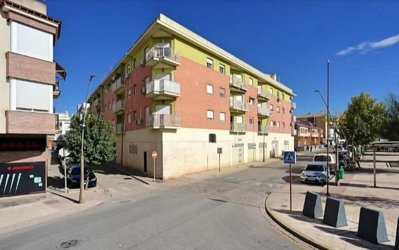 Propiedad comercial en Santa Fe, Spain No. 222919