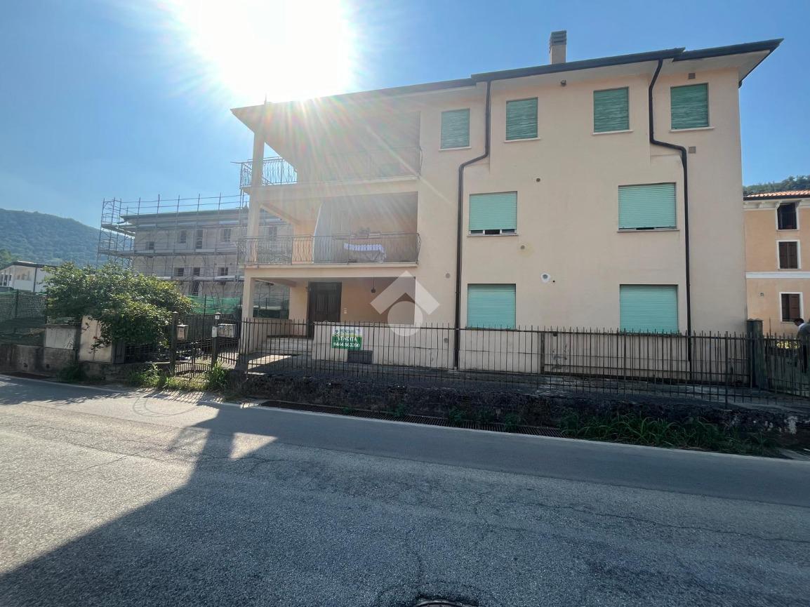 10-salle Bâtiment à Arcugnano, Italy No. 84740