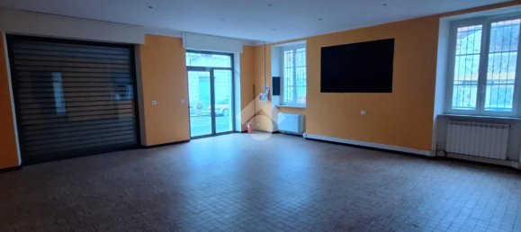 1غرفة عقار تجاري في Montoggio, Italy رقم 151109 5