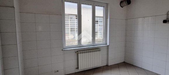 1غرفة عقار تجاري في Montoggio, Italy رقم 151109 16