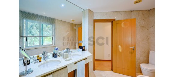 5 bedrooms Villa in Almada, Portugal No. 221414 26