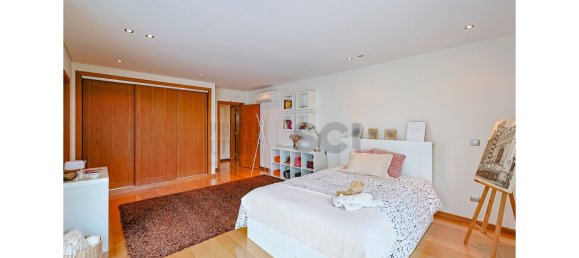 5 bedrooms Villa in Almada, Portugal No. 221414 16