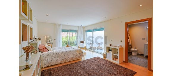 5 bedrooms Villa in Almada, Portugal No. 221414 15