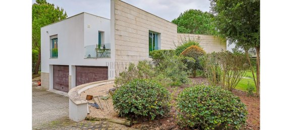 5 bedrooms Villa in Almada, Portugal No. 221414 46