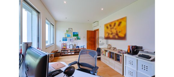 5 bedrooms Villa in Almada, Portugal No. 221414 20