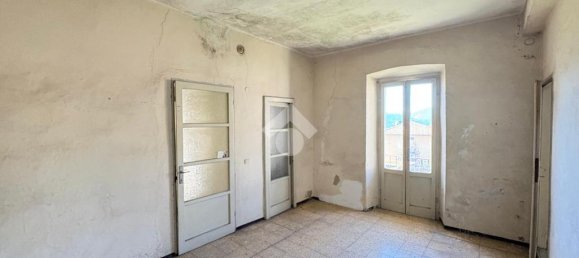 4 bedrooms House in Calolziocorte, Italy No. 314801 8