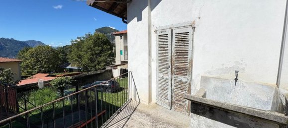 4 bedrooms House in Calolziocorte, Italy No. 314801 10
