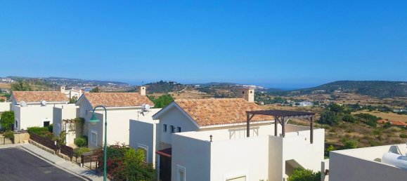 2 bedrooms Villa in Limassol, Cyprus No. 1400 2