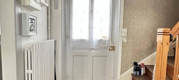 2 bedrooms House in Laon, France No. 81747 5