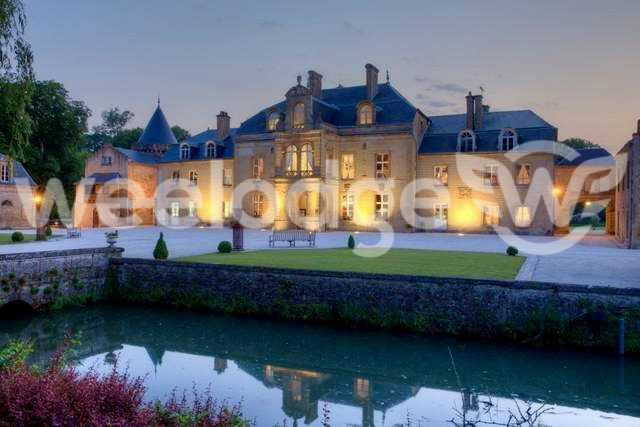 34 غرف نوم قلاع في Donchery, France رقم 227870