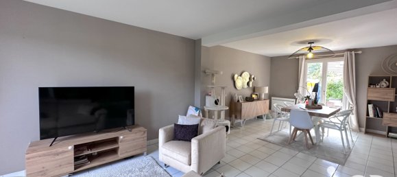 3 bedrooms House in Evreux, France No. 343714 5