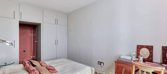 Apartamento de 2 dormitorios en Paris, France No. 180959 16