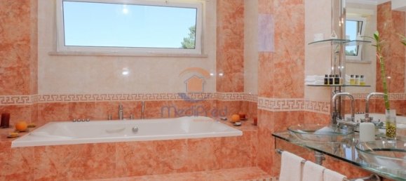 7 bedrooms House in Sesimbra, Portugal No. 16120 12