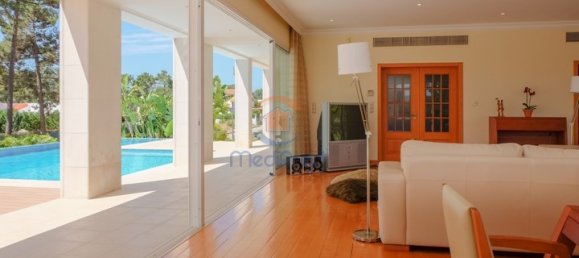 7 bedrooms House in Sesimbra, Portugal No. 16120 3