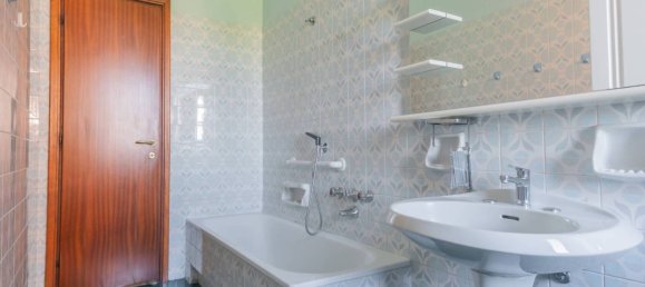 Квартира с 2 спальнями в Монца, Италия № 379980 37