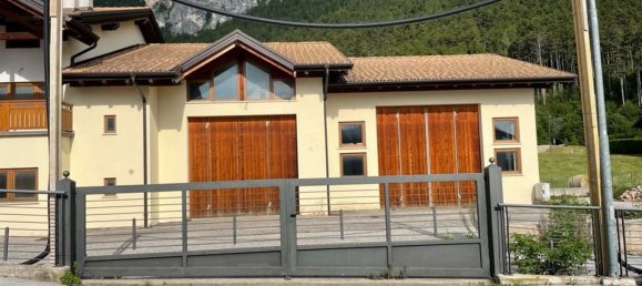 Entrepôt à Fai della Paganella, Italy 360m² No. 169101 8