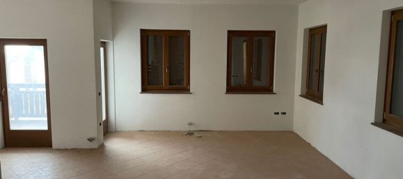 Entrepôt à Fai della Paganella, Italy 360m² No. 169101 10