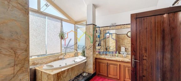 Вилла с 3 спальнями в Масса, Италия № 41505 11