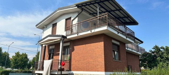 13 bedrooms Villa in Caselle Torinese, Italy No. 326857 40