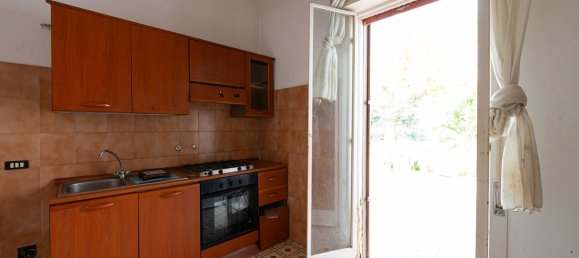 5 rooms House in Vittoria, Italy No. 44242 22