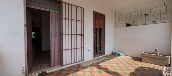 5 rooms House in Vittoria, Italy No. 44242 4