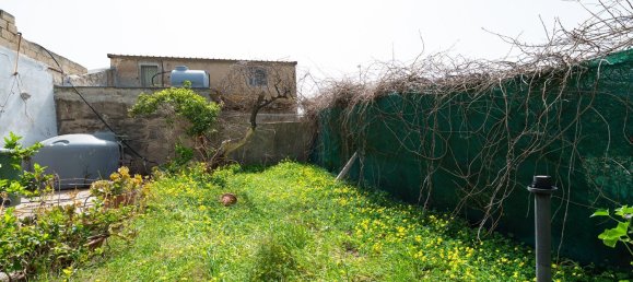 5 rooms House in Vittoria, Italy No. 44242 33