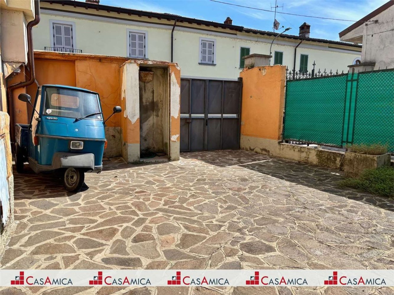 3 bedrooms House in Antegnate, Italy No. 390943