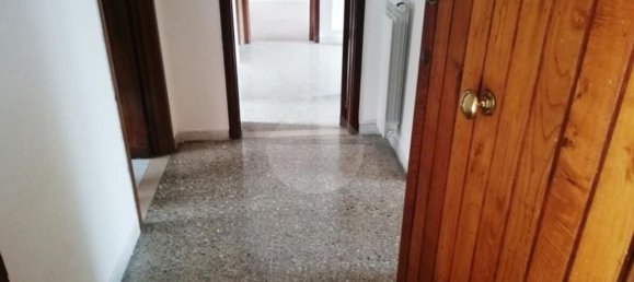 5 rooms Apartment in Cosenza, Italy No. 166094 11