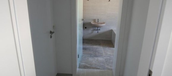 Adosado de 6 habitaciónes en Frankenthal, Germany No. 8044 10