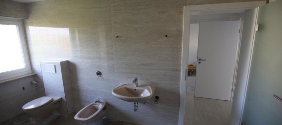 Adosado de 6 habitaciónes en Frankenthal, Germany No. 8044 12