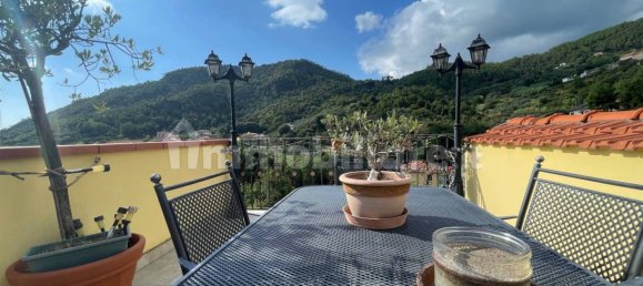 2 Schlafzimmer Haus in Castiglione Chiavarese, Italy, Nr. 354663 2