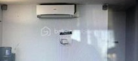 74m² Office in Haute-Garonne, France No. 290811 2