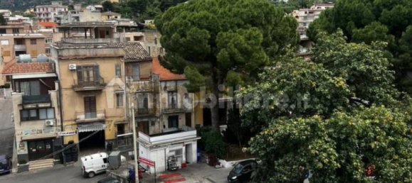 Apartamento de 3 dormitorios en Carini, Italy No. 363008 3