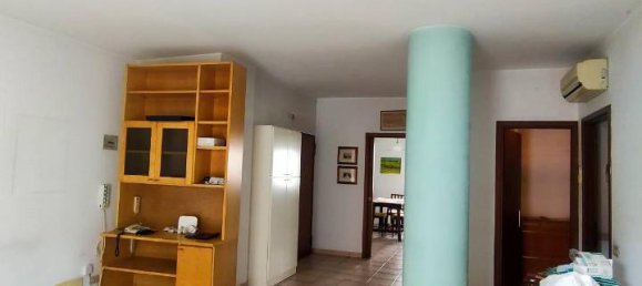 5 rooms Apartment in Venice, Italy No. 33065 6