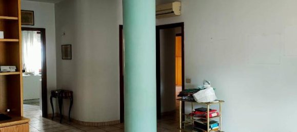 5 rooms Apartment in Venice, Italy No. 33065 7