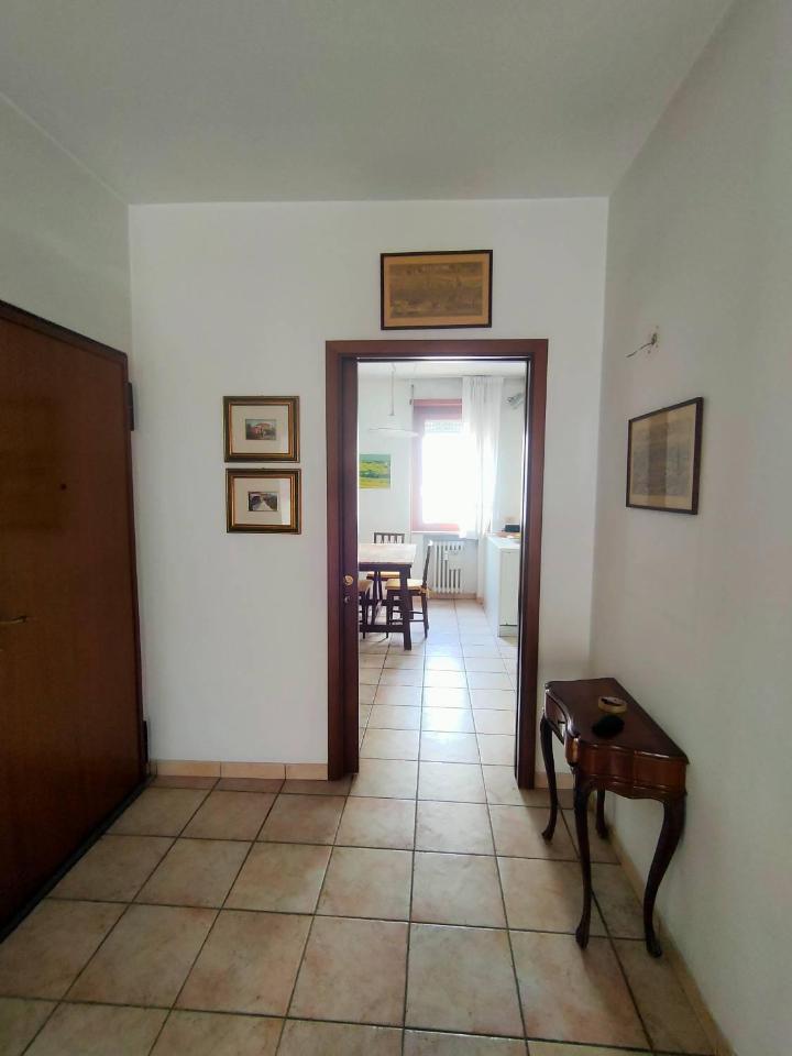 5 rooms Apartment in Venice, Italy No. 33065