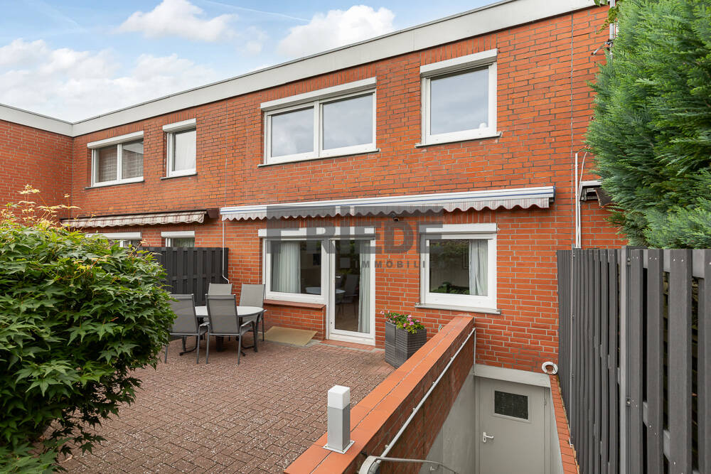 3 bedrooms Townhouse in Luneburg, Germany No. 263360