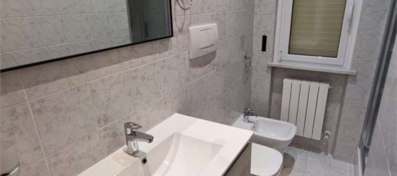 Apartamento de 3 habitaciónes en Rapallo, Italy No. 214176 7