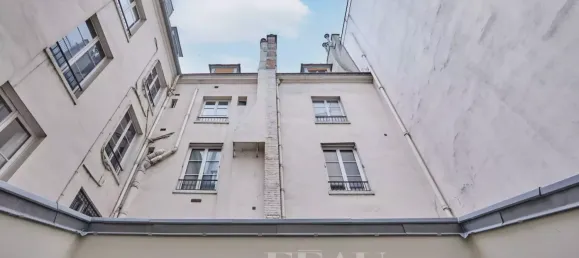 2 bedrooms Apartment in Paris, France No. 177393 16