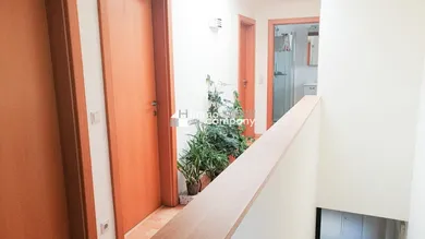 4غرفة تاون هاوس في Zwolfaxing, Austria رقم 147130