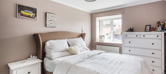 2 bedrooms House in Crawley, United Kingdom No. 1009 10