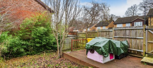 2 bedrooms House in Crawley, United Kingdom No. 1009 12