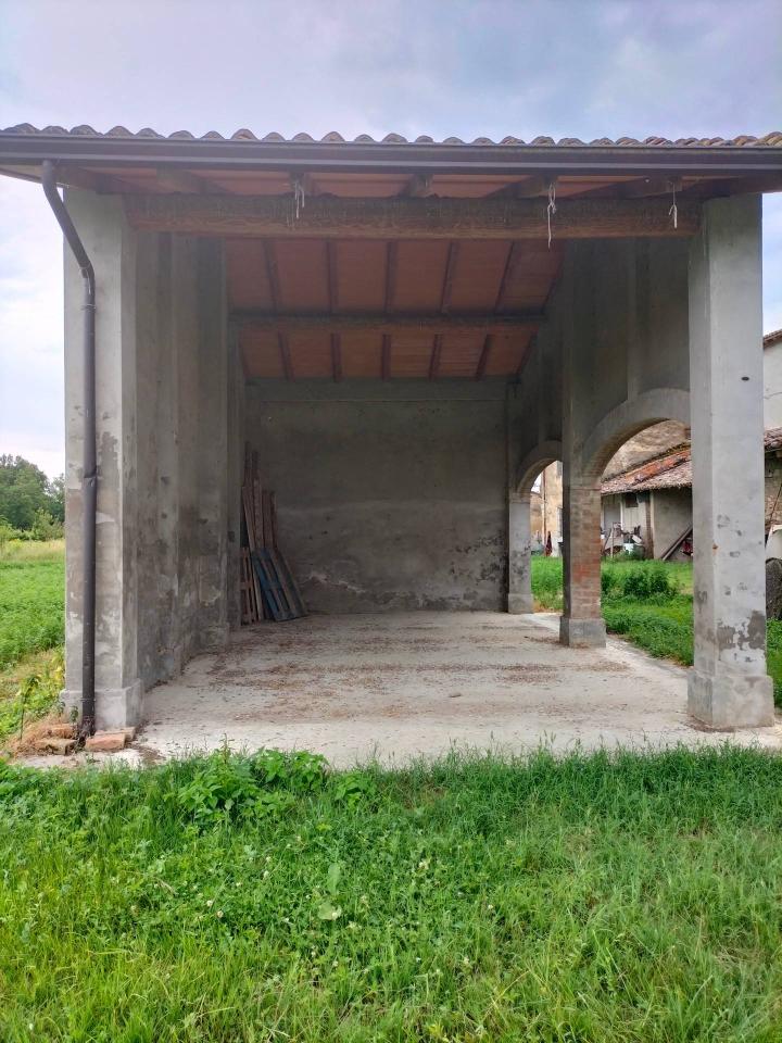 5 rooms House in Fidenza, Italy No. 125421