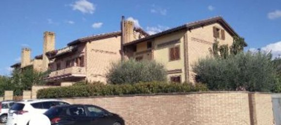 3 rooms Apartment in Torgiano, Italy No. 44817 24