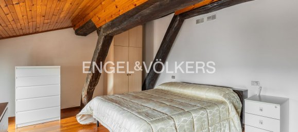 4 rooms Apartment in Cento, Italy No. 131604 16