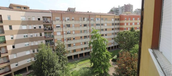 6 rooms Apartment in Verona, Italy No. 146550 4