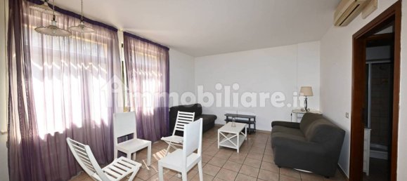 1 bedroom Apartment in Arezzo, Italy No. 355171 2